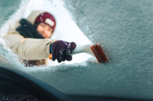 Grattoir à Glace pour Voiture Raclette de Neige Hiver Gratte-Givre